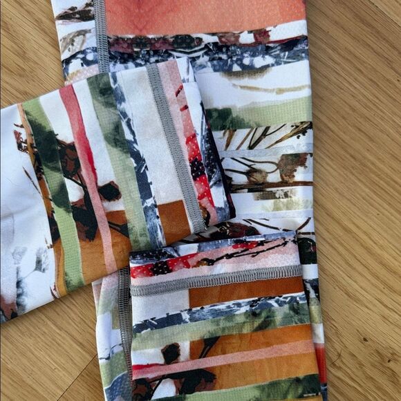 Lululemon Wunder Under Luxtreme  Tight 28”  Women’s Leggings Size 4 Athletic - Picture 3 of 6